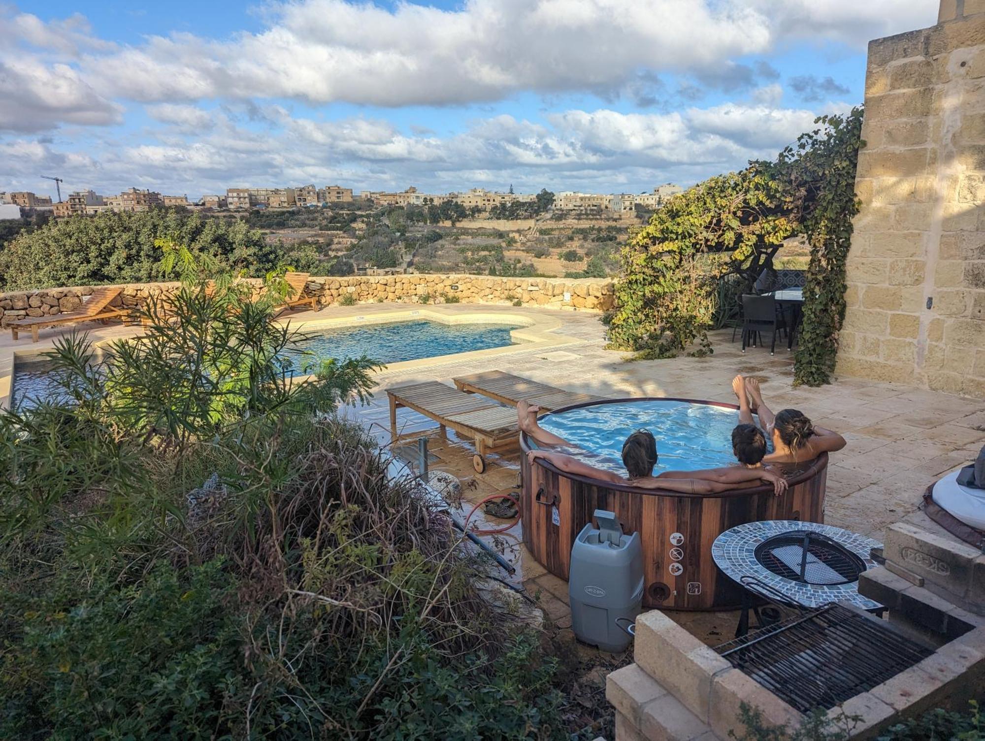 Hotel Dar Ix-Xemx Nadur Esterno foto